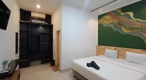 D'Hills Hotel - Image 2
