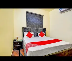 Hotel White Hut - Image 3