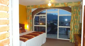 Hotel Villa de Cortez - Image 2