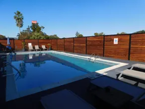 Hotel 10 Extended Stay - Image 3