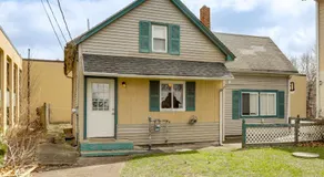 Near I-95 & Rhode Island Border! Pet-Friendly Home - Image 5