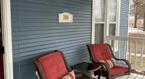 Cozy Chestnut Cottage- Downtown favorite! - Image 4