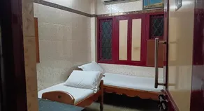 Royal Guest House - Image 2