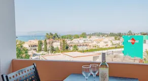 Villa Rosa Apartments - Image 5