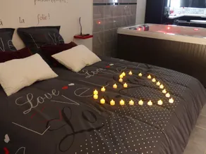 LOVE NIGHT - Image 2