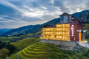 Floral Hotel Qingdao Hanxuyuan Courtyard Hot Spring Homestay - Image 2
