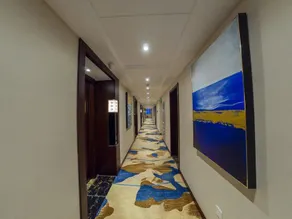 LongFor Holiday Hotel - Image 4