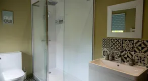 Acorn Apartment - Image 5