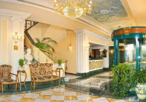 Hotel Mecenate Palace - Image 2