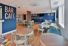 Travelodge St Austell - Image 4