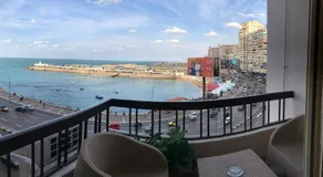Al Corniche Residence Sea View - Image 2