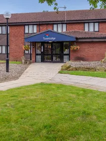 Travelodge Hull South Cave - Image 4