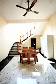 The Van Resort - Image 3