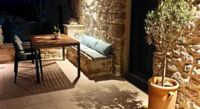 Ellotis Stone Retreat - Image 4