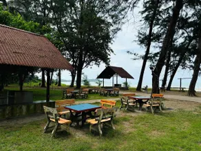 Desaru Beach Resort Luxury Suite B2 3Pax - Image 2