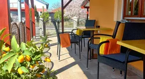 Napsugár Vendégház-Apartman - Image 3