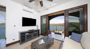 360 Splendor 101A Ocean View Breakfast - Image 2