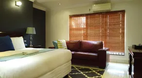 Honolulu Lifestyle Guesthouse and Spa - Image 2
