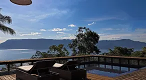 Glass House de luxo 250m² com jacuzzi e vista para o mar em Ilhabela - Image 4