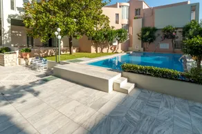 Lotus Hotel Apartments - Image 4
