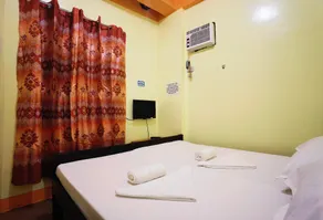 RedDoorz at D128 Lodge Cagayan Valley - Image 4