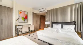 Spacious 2BR Family Suite with City View near Airport, City of Dreams, Solaire, PARQAL, Ayala Malls, Okada, and MOA - Image 2