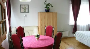 White Villa - Image 5