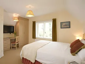 Manston Guest House - Image 5
