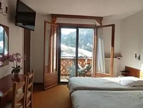Chalet Hôtel Le Borderan - Image 4