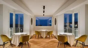 View Place & Spa - Image 5