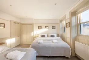 Tylney House - Image 3
