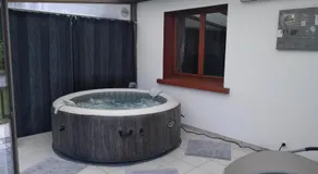 Gîte de la Souche avec jacuzzi - Image 4