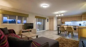 House on the beach - Image 2