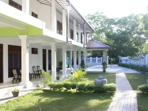 Royal Nest - Image 5
