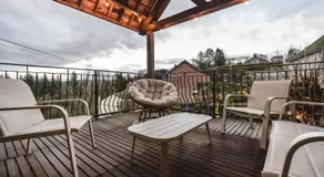 Twin Pines - Image 5