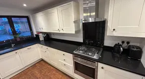3 bed family home northwood London suburbs - Image 5