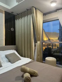 Stylish 1BR Near Airport Facing the Bay - 7b - Image 4