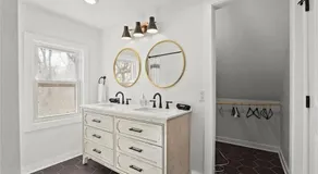 Newly Renovated! Beautiful home with game room. - Image 4