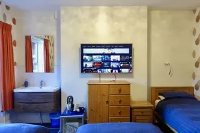 Abinger Guest House - Image 5