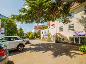 OYO Kingsley Hotel - Image 5