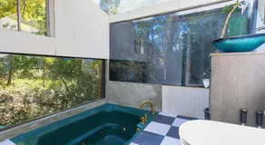 Vintage Lovers` Cabin with Jacuzzi & Lake Access - Image 3