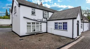 Donington Cottage Apt 8 - Image 3