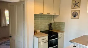 Cosy one bedroom flat in a country house - Image 3