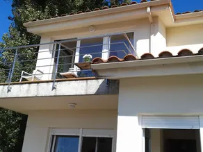 Spacious holiday home near the sea and boulevard in Oleiros with private pool - Image 2