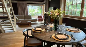 Cabanes avec jacuzzi les pieds dans la vignes - Image 3