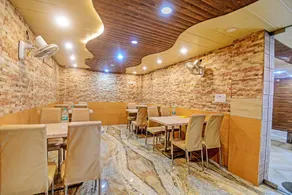 Hotel O Royal - Image 4