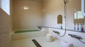 Petit Resort Appear - Image 2