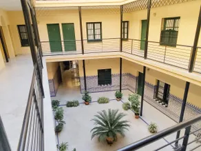 HomeySeville-Bright Apartment at Santa Cruz 4 pax, Parking Optional - Image 3