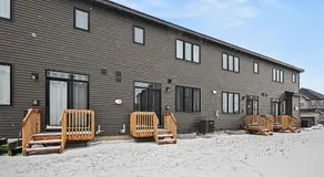 Modern Spacious 3BR Home with Free Parking and Wi-Fi - Image 5