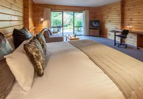 Westwood Lodge - Image 2